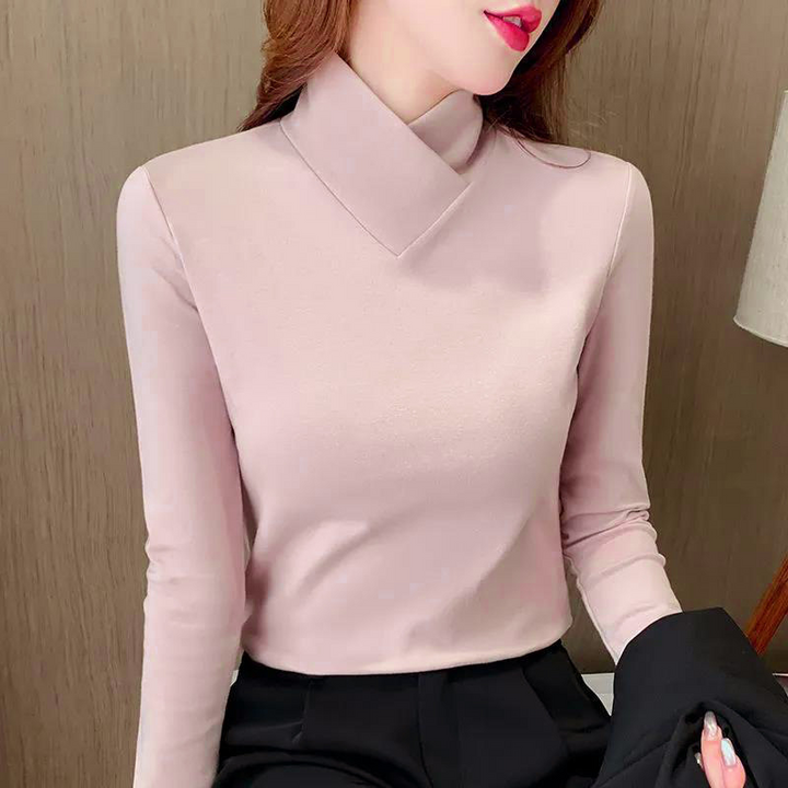 Charlotte - Chic Turtleneck Knit