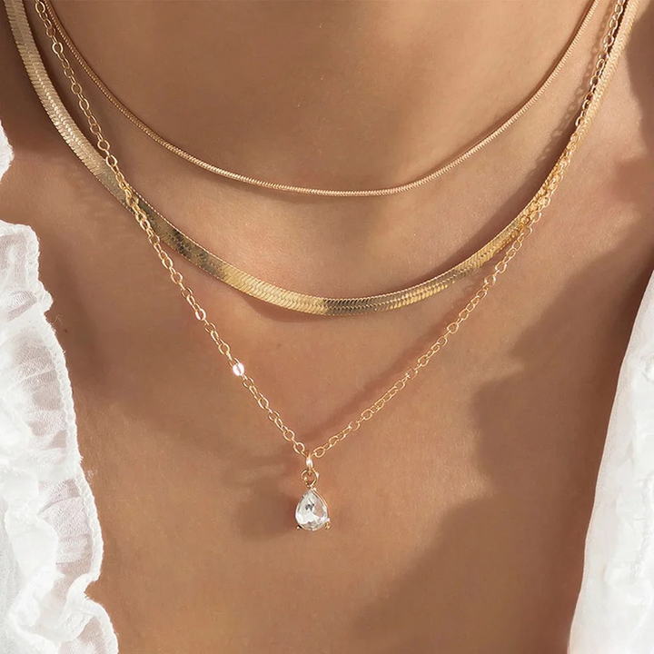 Collier superposé avec pendentif en zirconium plaqué or