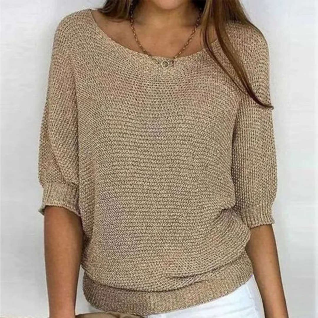 Abigail™ - Pull Doux et Confortable" can be rewritten as "Abigail™ - Sweater Soft and Cozy.