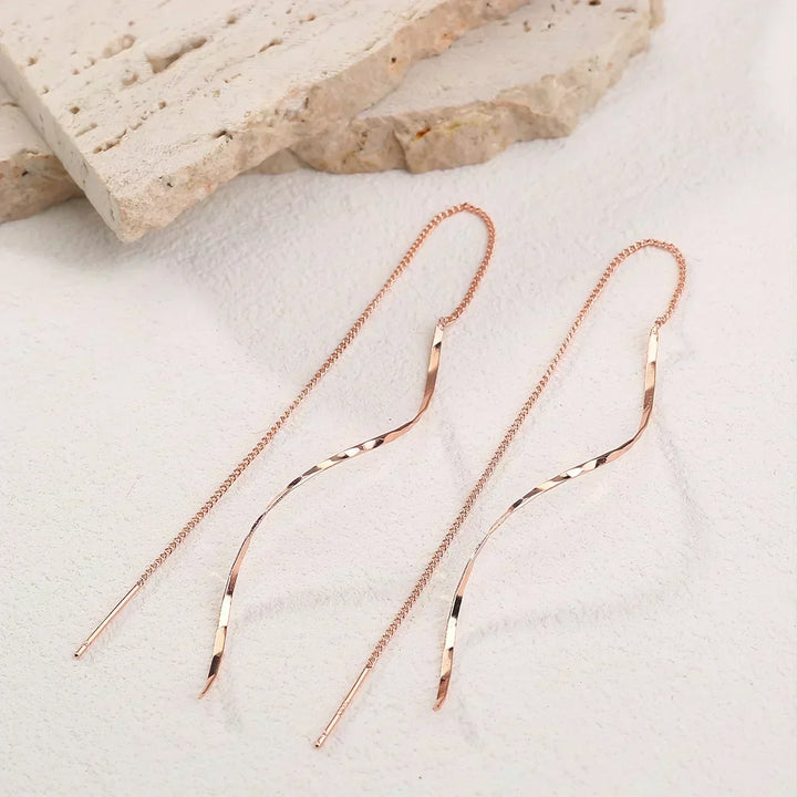 Boucles d'Oreilles Longues avec Design de Vague