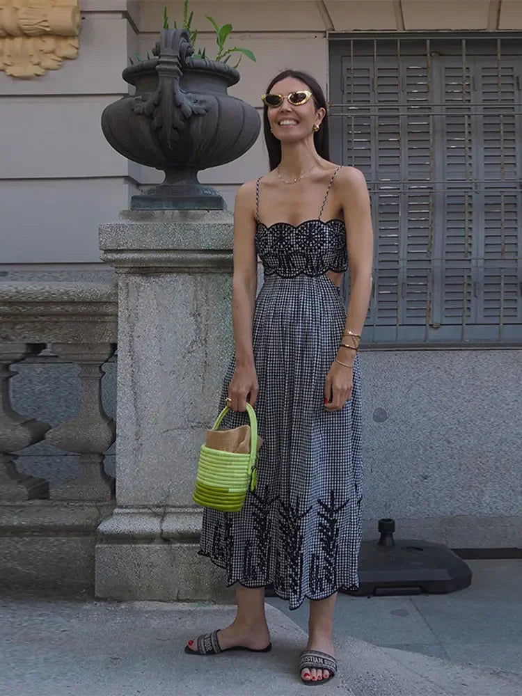 Clara - Stylish Gingham Robe