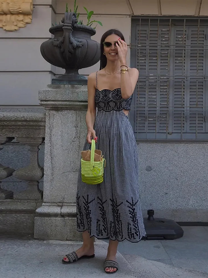 Clara - Stylish Gingham Robe